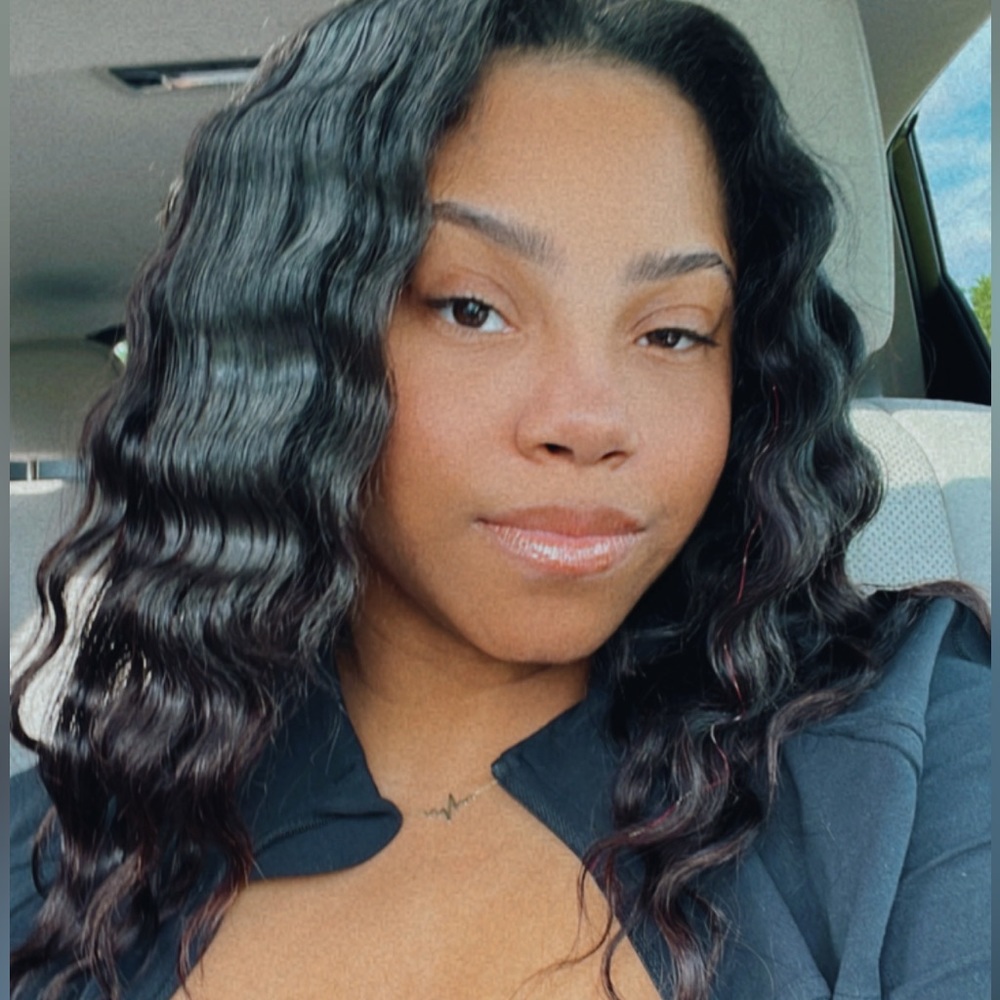 Meet your Posher, Iyana